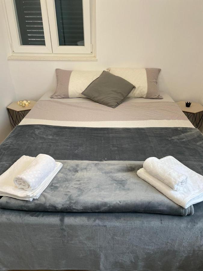 Appartement In Center 2
